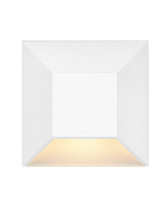 Hinkley 15222MW LED Landscape Deck, Matte White