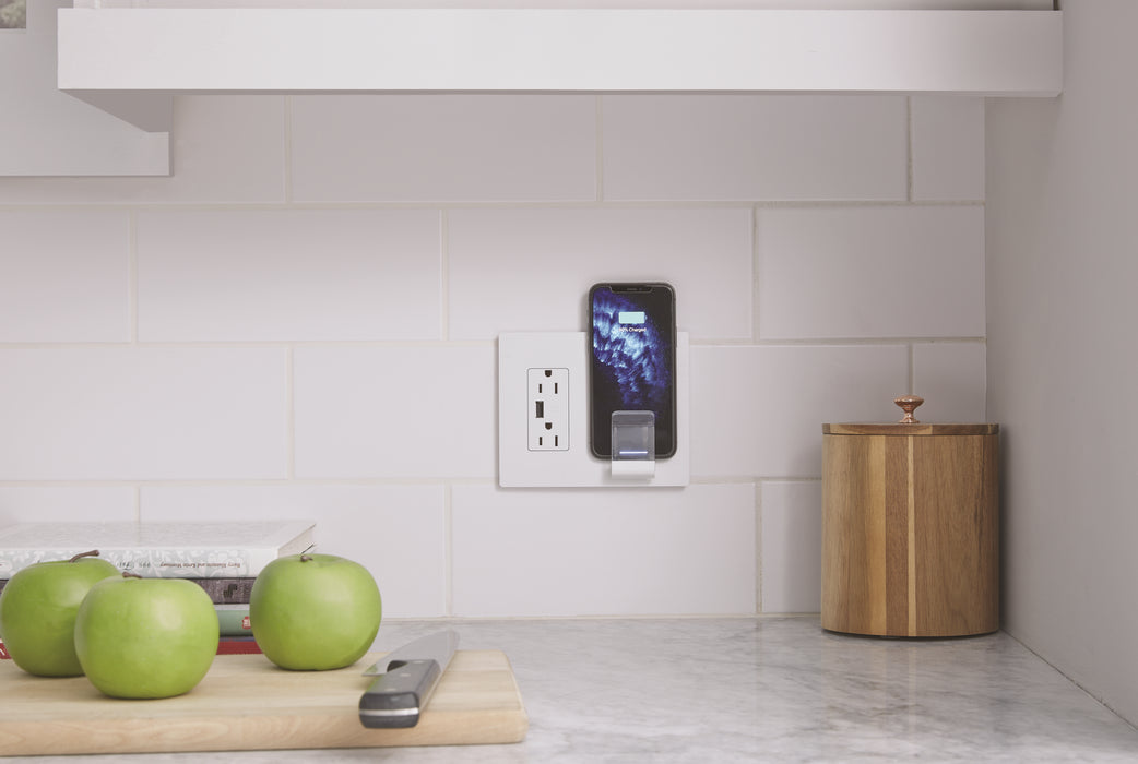 Legrand RWC826USBWCCV2 Wireless Charger, White