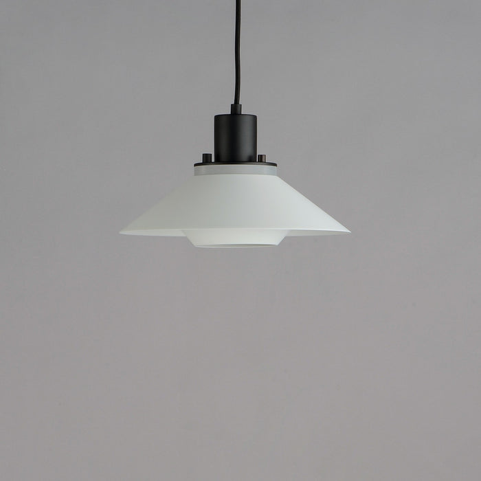 Maxim 11410BKWT One Light Pendant, Black / White