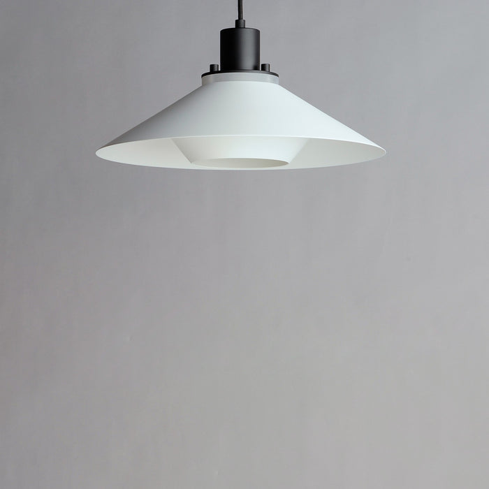 Maxim 11412BKWT One Light Pendant, Black / White