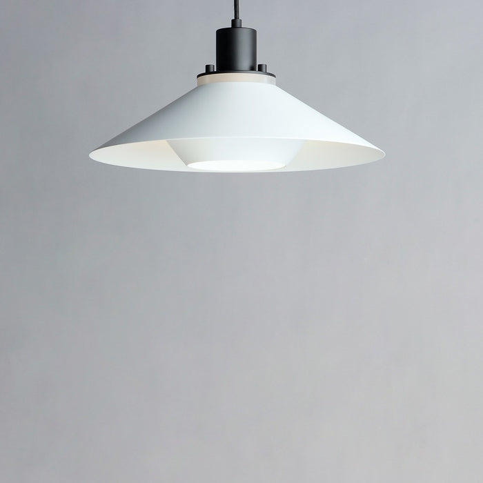 Maxim 11412BKWT One Light Pendant, Black / White