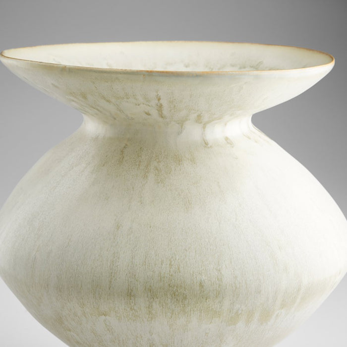 Cyan 10529 Vase, Chartreuse