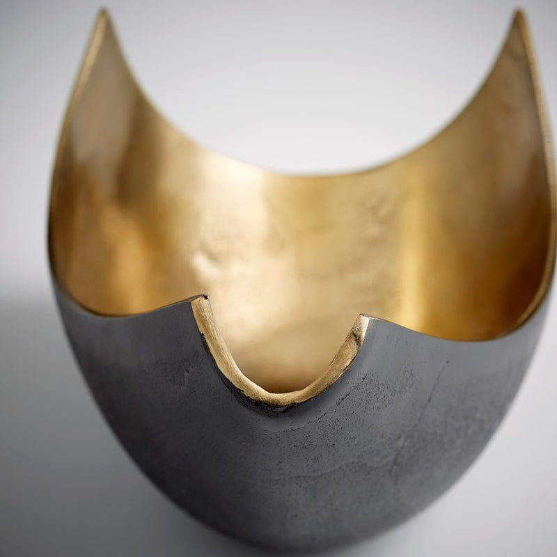 Cyan 10621 Tray, Matt Black And Gold