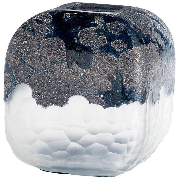 Cyan 10899 Vase, Blue And White