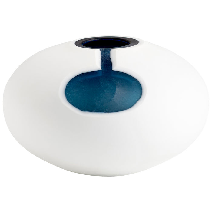 Cyan 11108 Vase, Blue And White