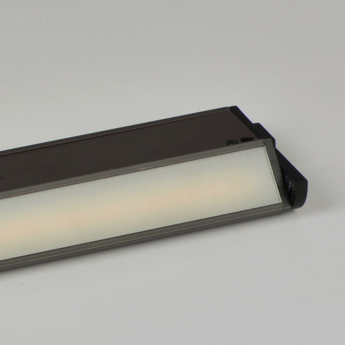 Maxim 89865BZ LED Under Cabinet, Bronze