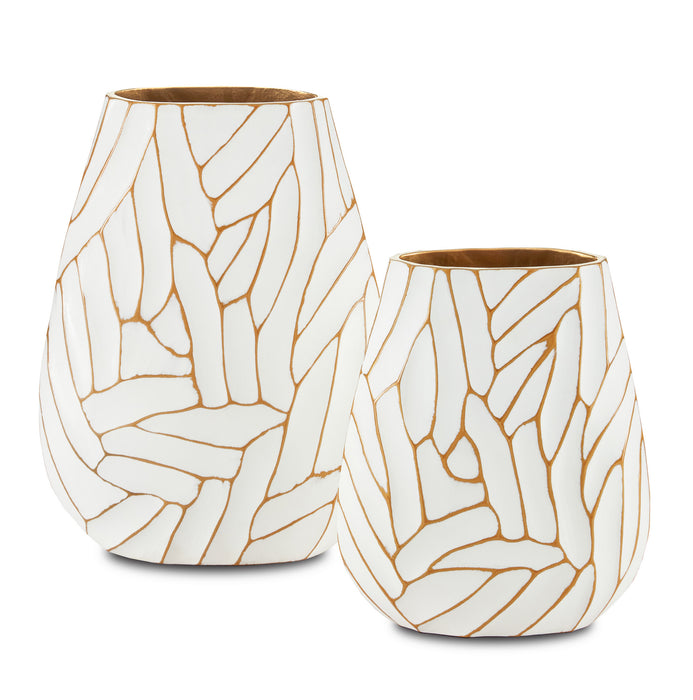 Currey and Company 1200-0496 Vase, White/Gold