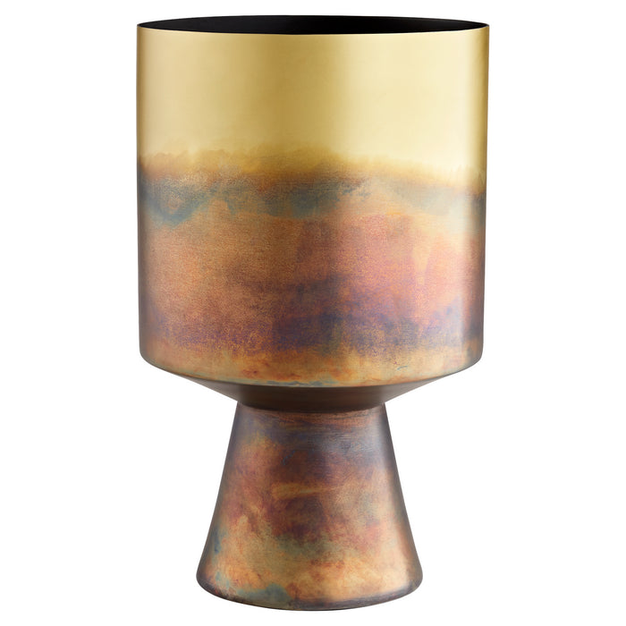 Cyan 11162 Planter, Gold