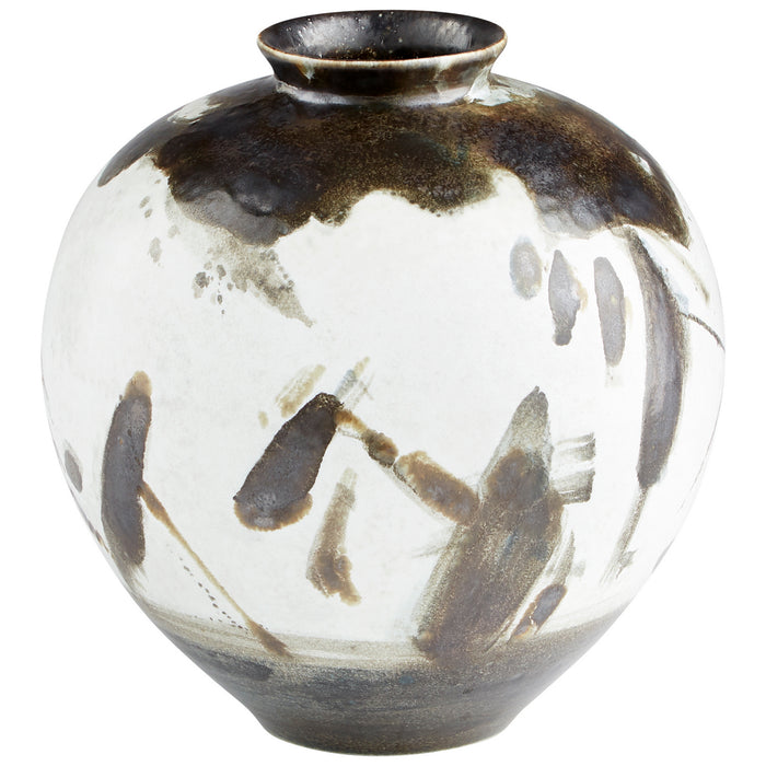 Cyan 10940 Vase, Black And White