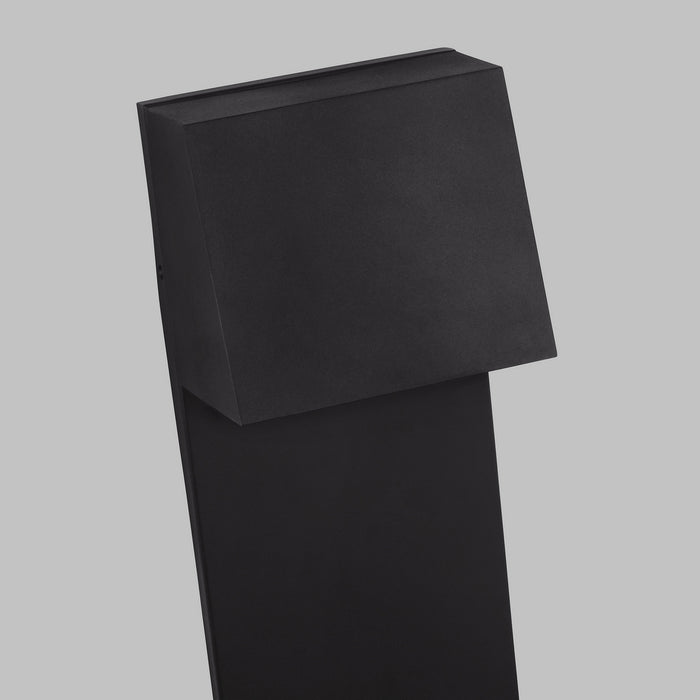 Visual Comfort Studio 8763393S-12 LED Outdoor Wall Lantern, Black