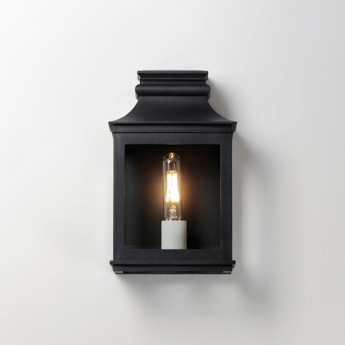 Maxim 40912CLBO One Light Outdoor Wall Sconce, Black Oxide