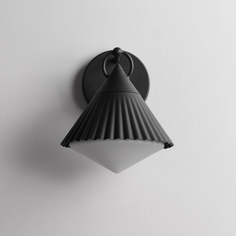 Maxim 35132WTBK One Light Wall Sconce, Black