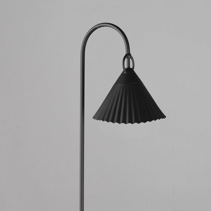 Maxim 35139BK LED Garden Light, Black