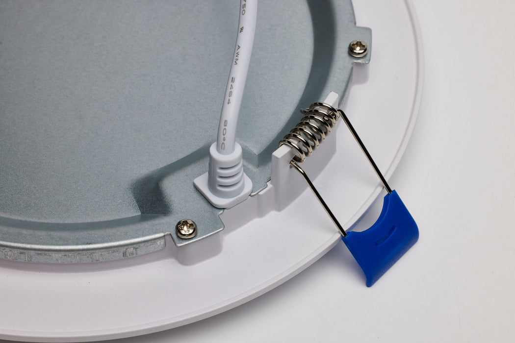 Satco S11562 LED Downlight, White