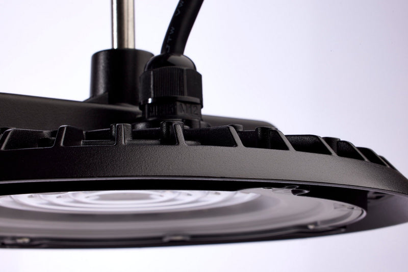 Nuvo Lighting 65-963 LED UFO w/Plug, Black