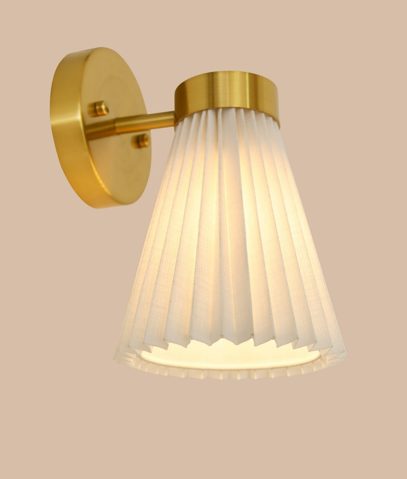 Beacon Lighting 30913601 One Light Wall Bracket, Brass/White