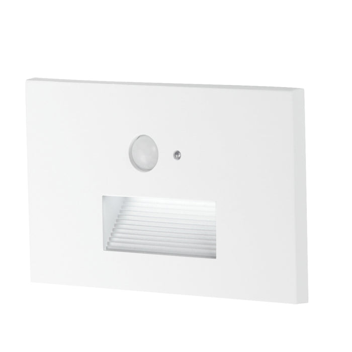 Maxim 58100WT/MSP LED Step Light, White