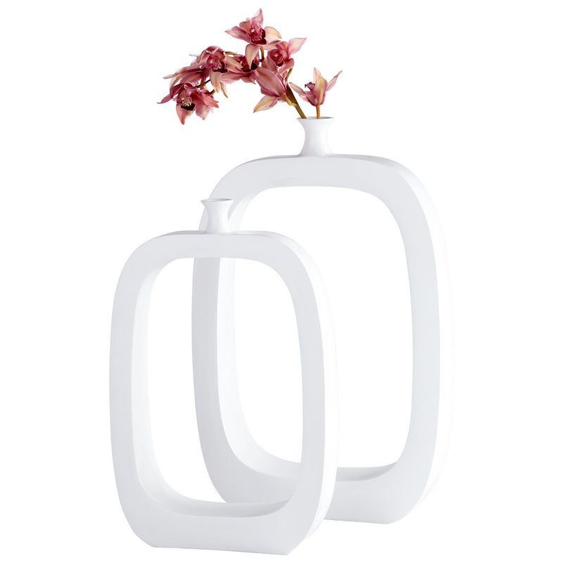 Cyan 05986 Vase, White