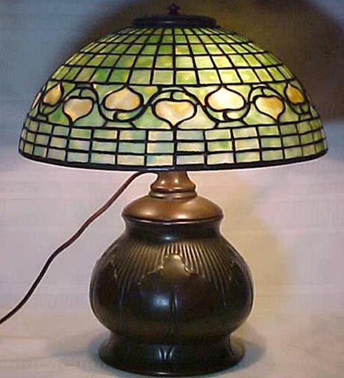 Meyda Tiffany 129286 Table Lamp, Antique