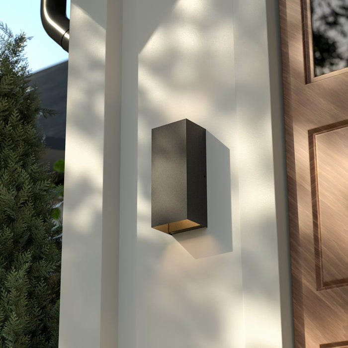 Kichler 49551BKTLED LED Outdoor Wall Mount, Textured Black
