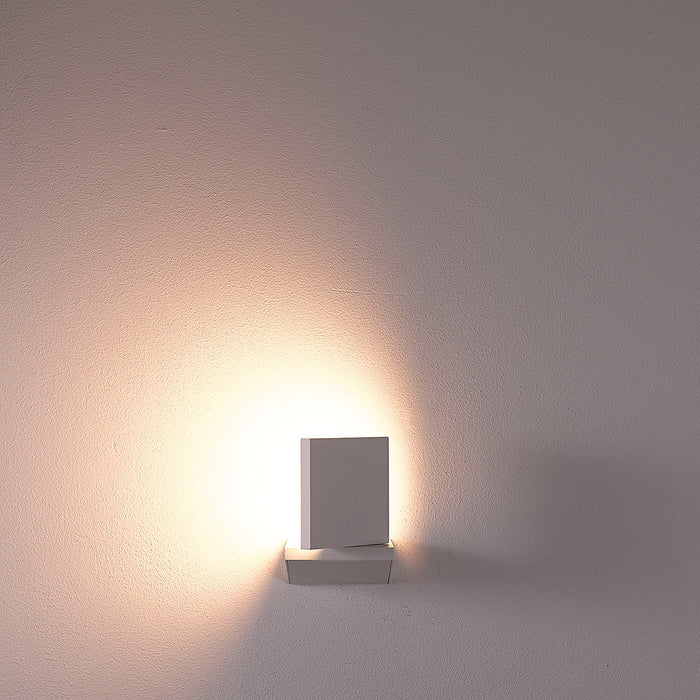 Eurofase 28283-010 LED Outdoor Wall Mount, Marine Grey