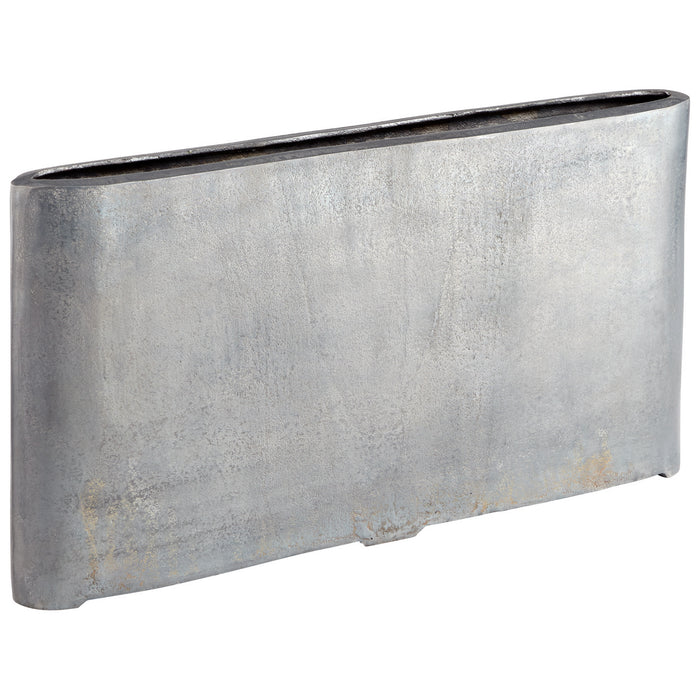Cyan 07539 Planter, Zinc