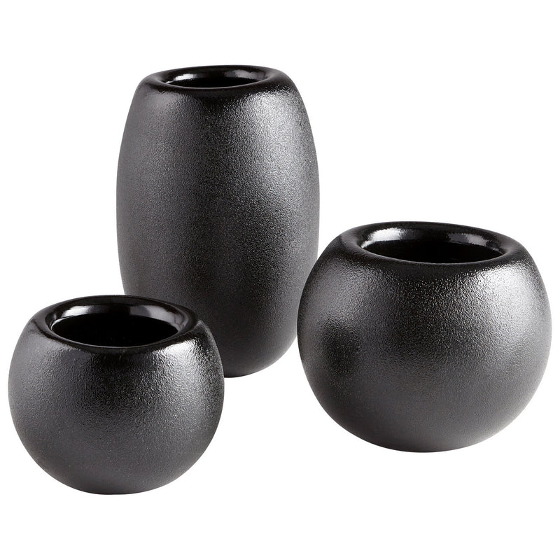 Cyan 09470 Vase, Black