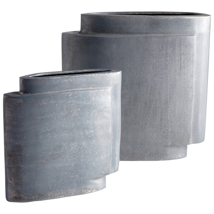 Cyan 08957 Vase, Zinc