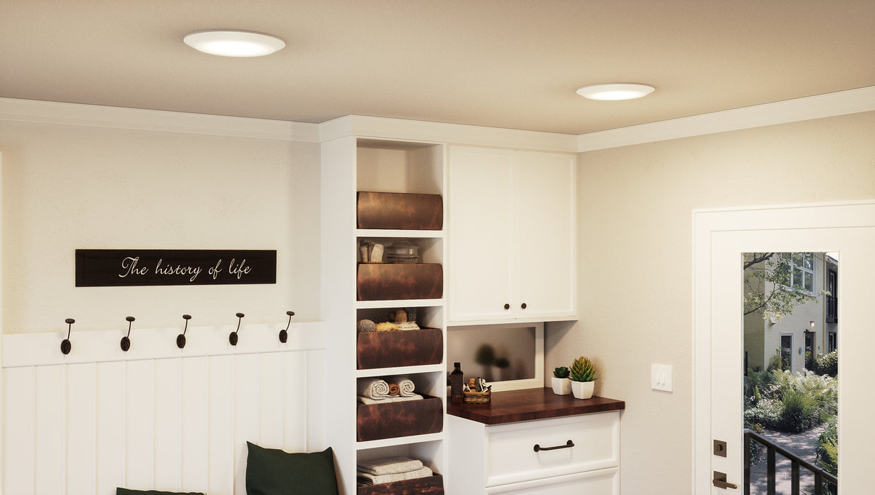 Quoizel VRG1612W Flush Mount, Matte White