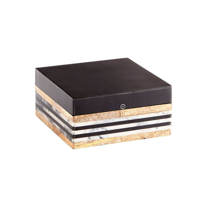 Cyan 10232 Container, Natural And Black