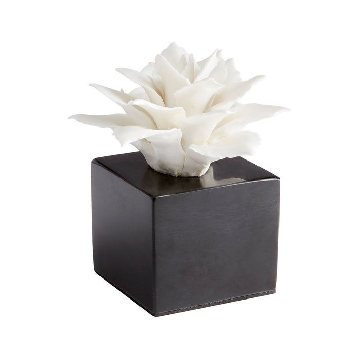 Cyan 10285 Sculpture, White