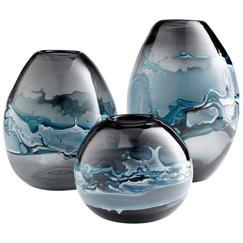 Cyan 10461 Vase, Blue And White
