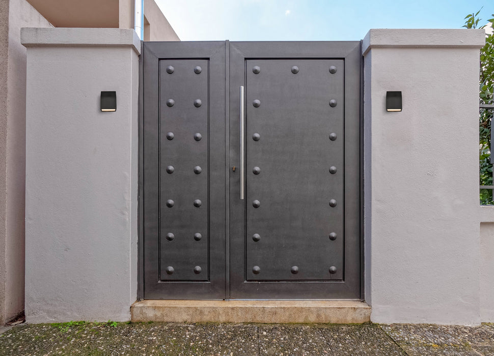 Elegant Lighting LDOD4004BK LED Outdoor Wall Lamp, black