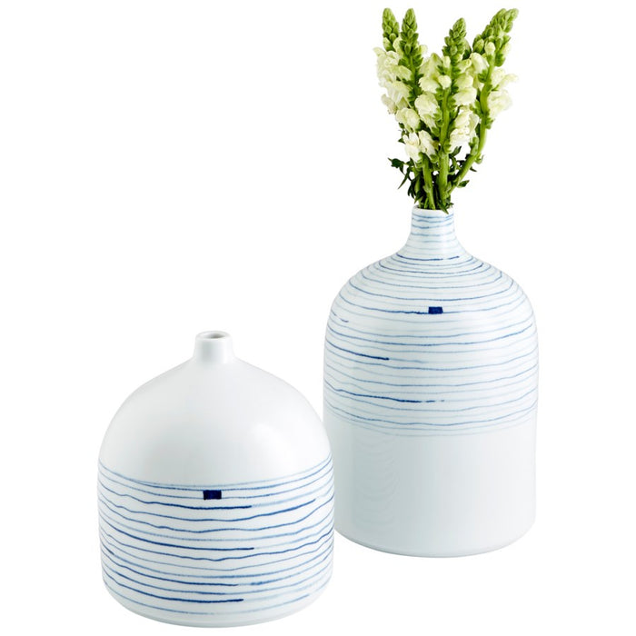 Cyan 10802 Vase, Blue And White