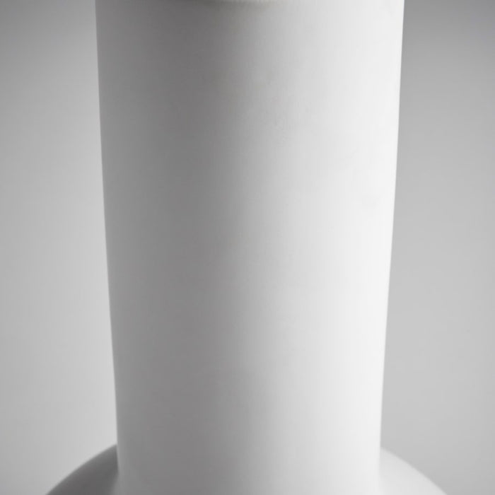 Cyan 10827 Vase, White
