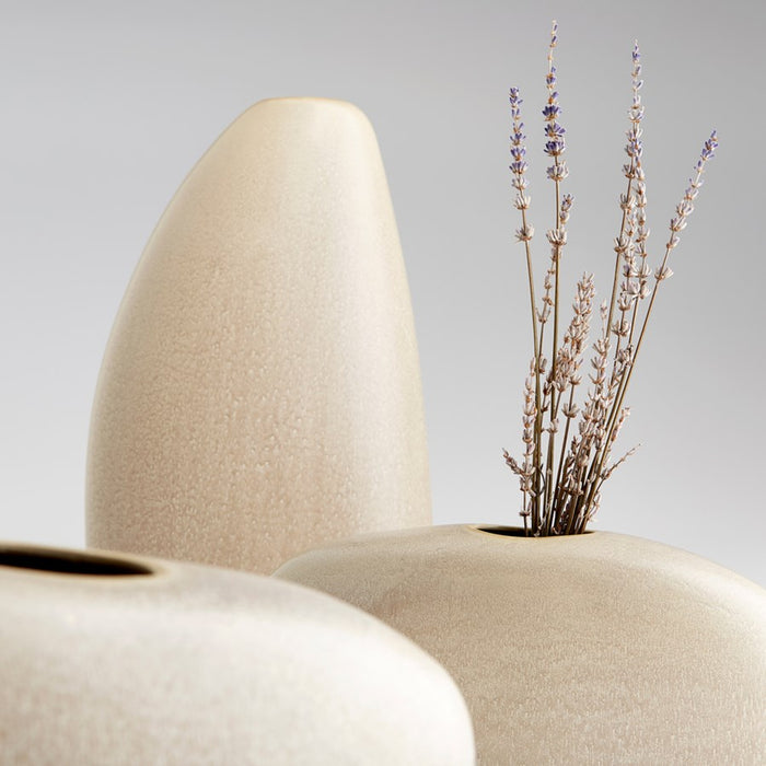 Cyan 10833 Vase, Olive Glaze