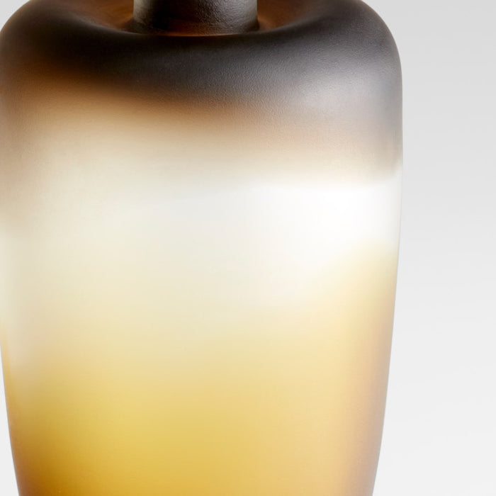 Cyan 10857 Vase, Amber Swirl