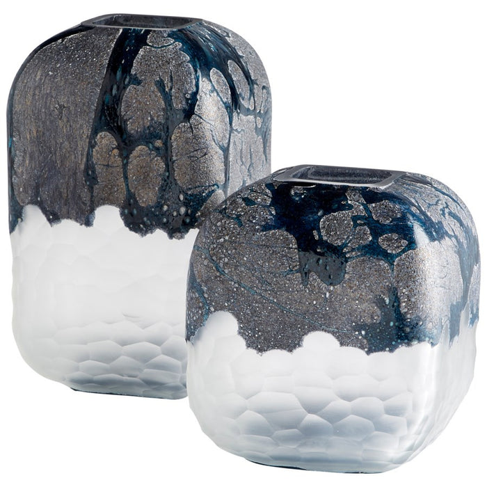 Cyan 10900 Vase, Blue And White