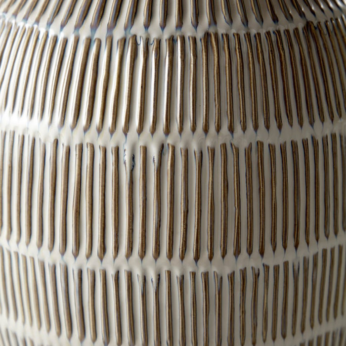 Cyan 10925 Vase, Oyster Blue