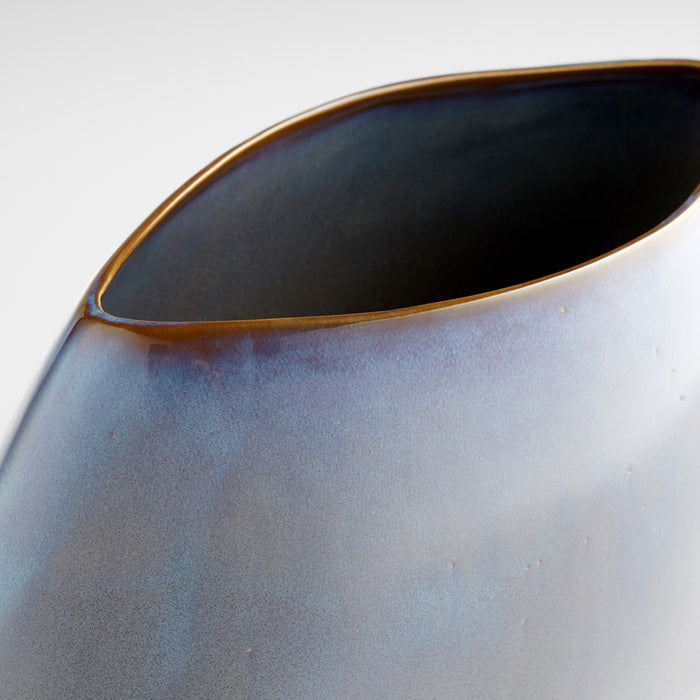 Cyan 10533 Vase, Granite