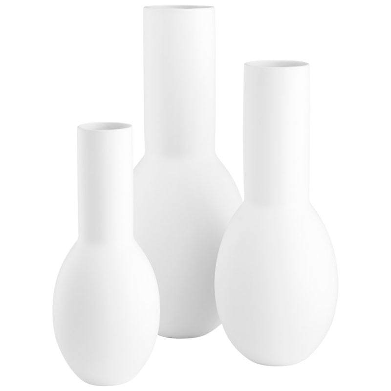 Cyan 10536 Vase, Matte White