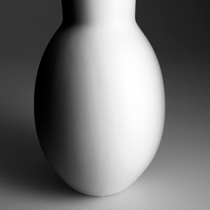 Cyan 10538 Vase, Matte White