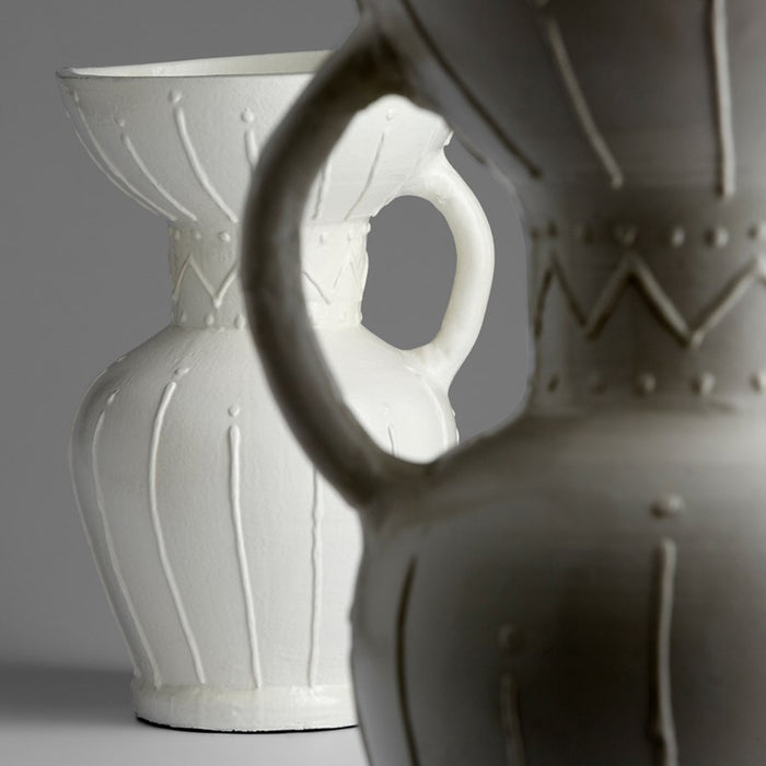 Cyan 10674 Vase, White