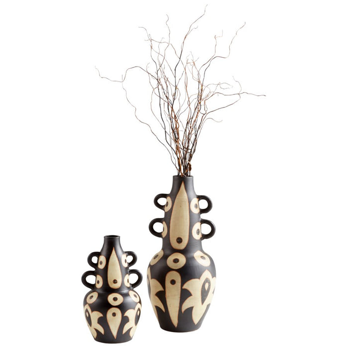 Cyan 10677 Vase, Black And White