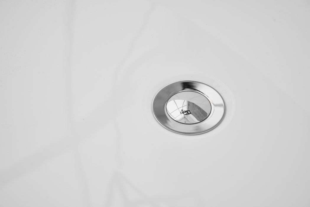 Elegant Lighting BT10754GW Bathtub, Glossy White