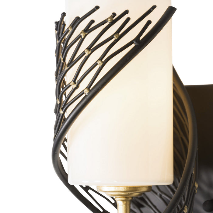 Varaluz 240K01MBFG One Light Wall Sconce, Matte Black/French Gold