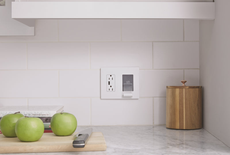 Legrand RWC826USBWCCV2 Wireless Charger, White