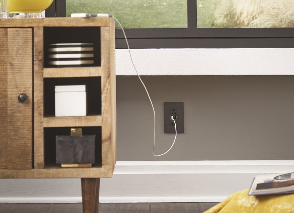 Legrand TM826USBGCCV4 Tamper-Resistant USB Outlet, Graphite