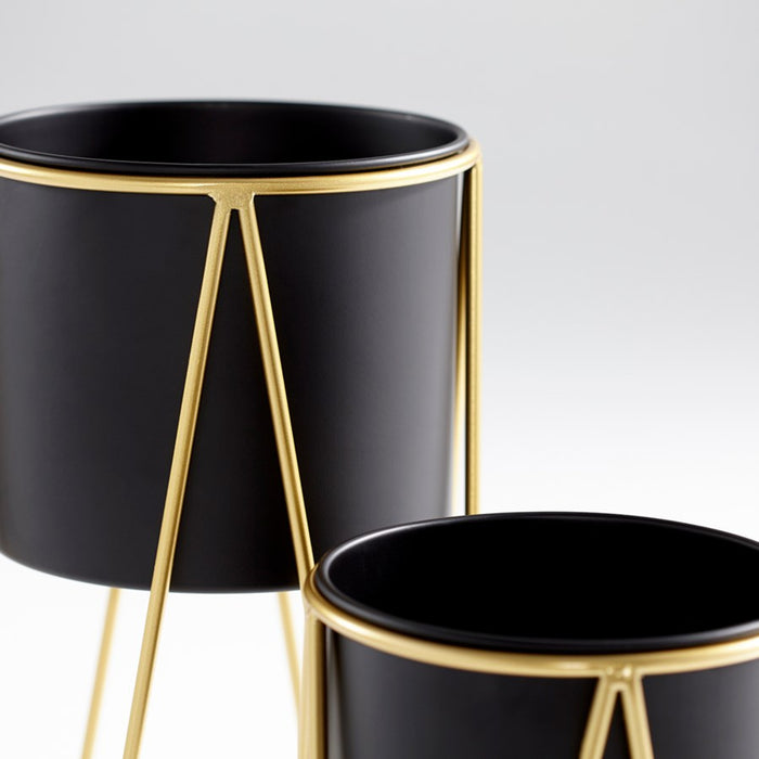 Cyan 11040 Stand, Gold And Black
