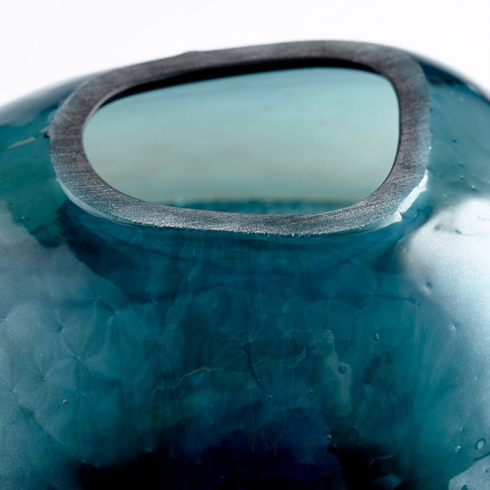Cyan 11072 Vase, Blue